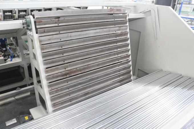 আইবিসি ফ্রেম টিউবের জন্য হুয়াহসি স্বয়ংক্রিয় আইবিসি শর্ট টিউব প্রেসিং এবং ফর্মিং মেশিন 1